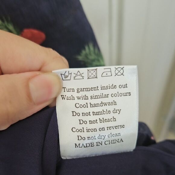 Louche London Tropical Pineapple A-Line Skirt NWT XS (Runs Small, 24” Waist) - Picture 10 of 11